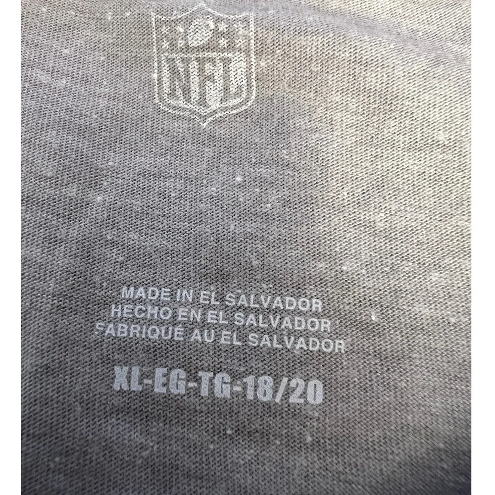 NFL Tampa Bay Buccaneers Kids XL 18/20 Gray Captain Fear Graphic T-Shirt NWT